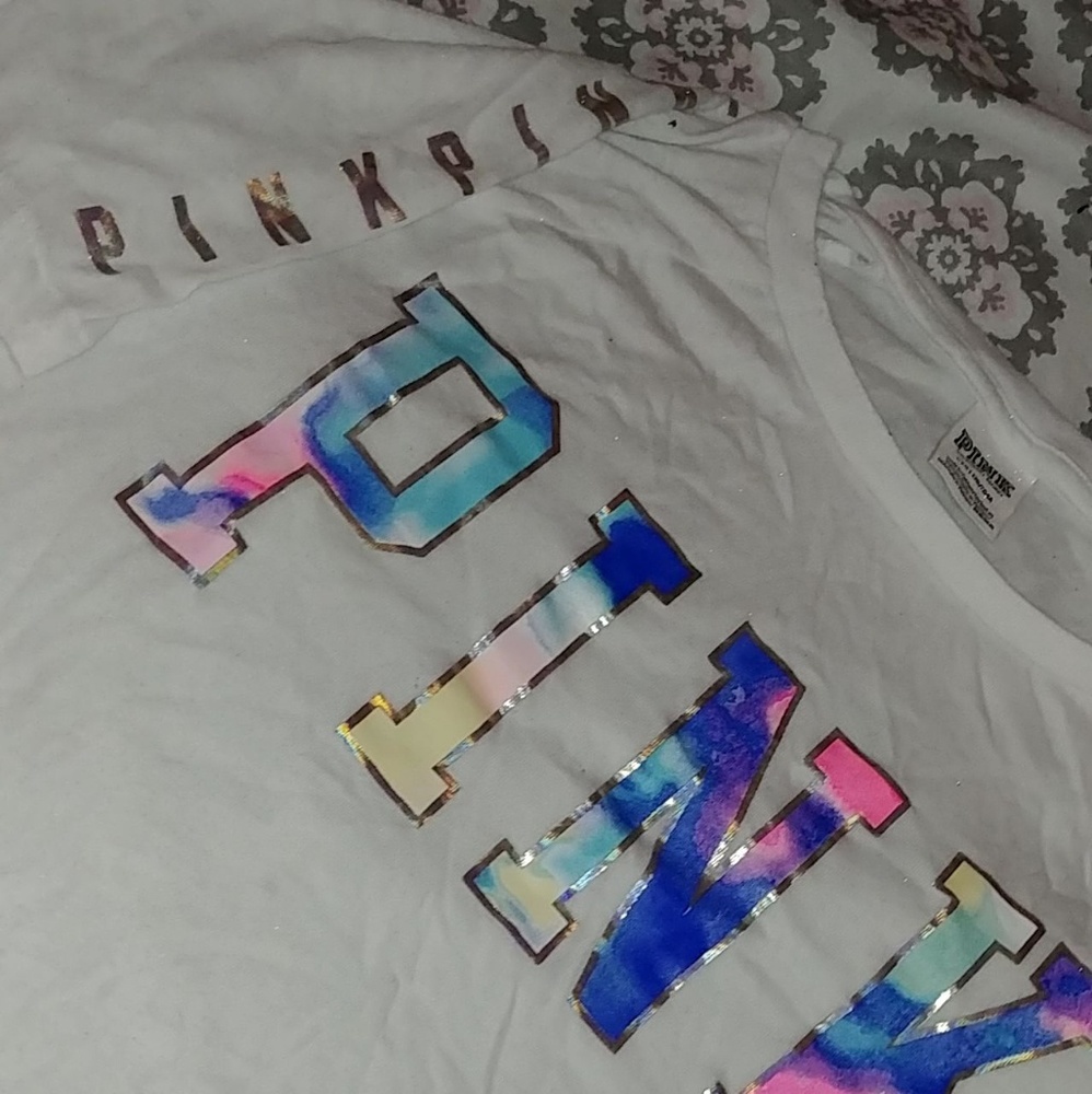 White PINK tshirt